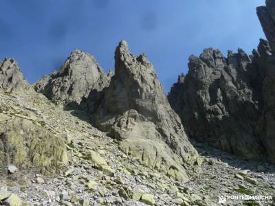 Mira,Los Galayos-Sierra de Gredos; sepulveda desfiladero del rio puron cañon de rio lobos camino sa